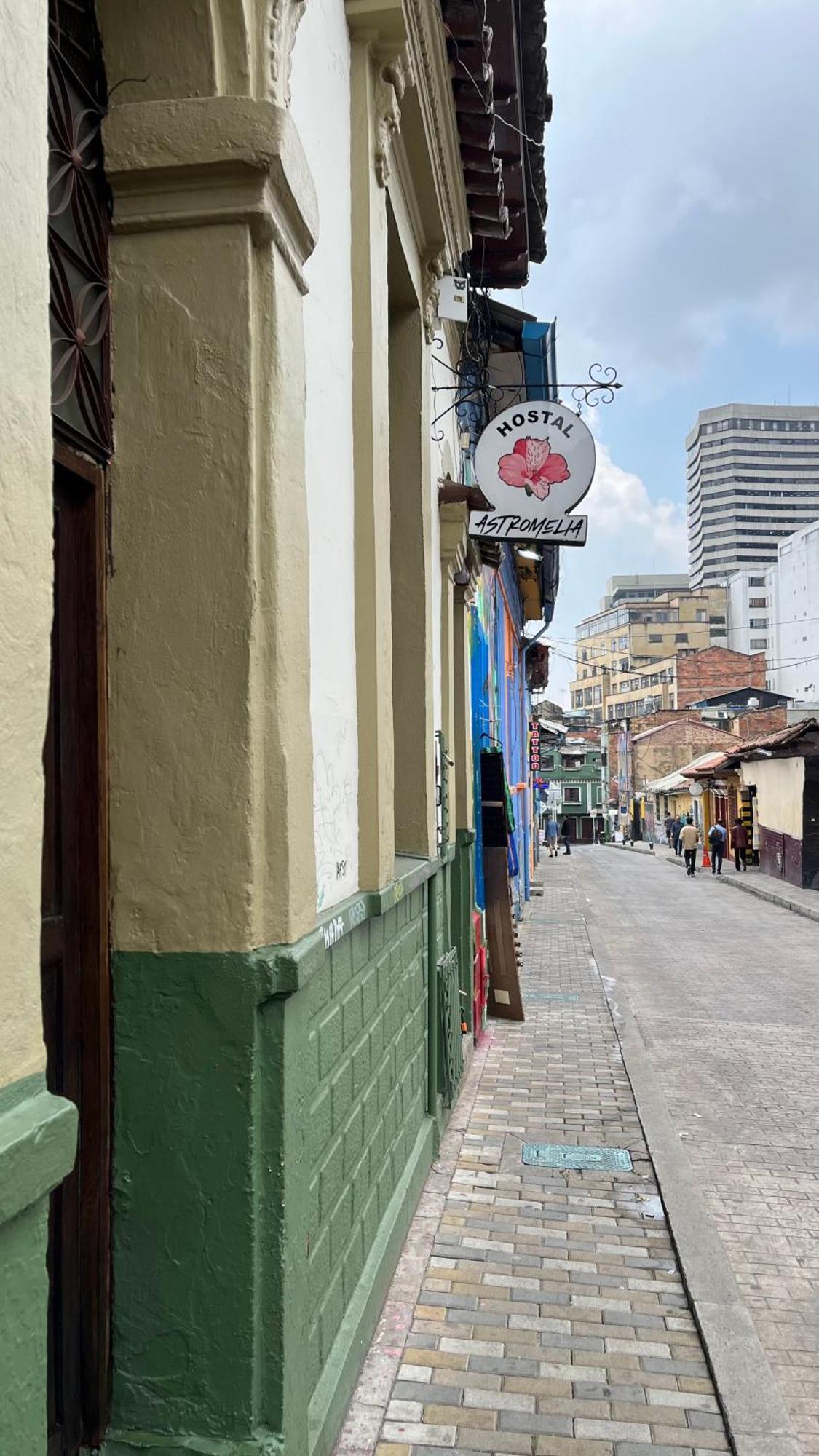 Hostal Casa Astromelia Bogota Exterior photo