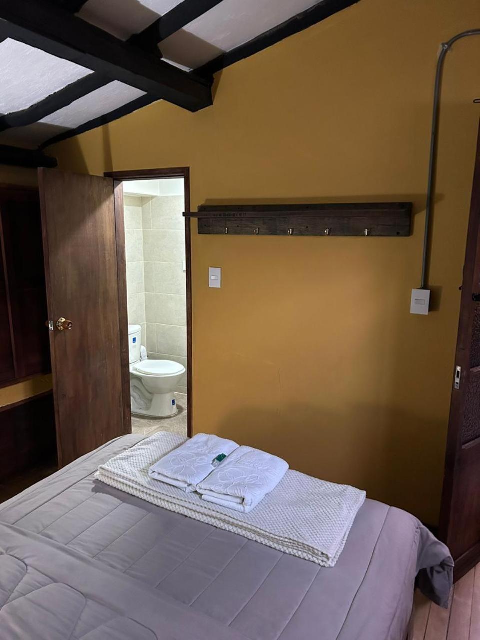 Hostal Casa Astromelia Bogota Exterior photo
